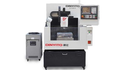 小型數(shù)控精雕機(jī)是怎么樣自動(dòng)換刀的？